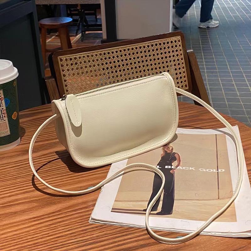 

Сумка-пельмень из натуральной кожи для женщин 2025 Новая повседневная универсальная женская сумка из коровьей кожи Мини сумка на плечо через плечо Маленькая сумка Сумка для телефона 20*13*8 бежевый