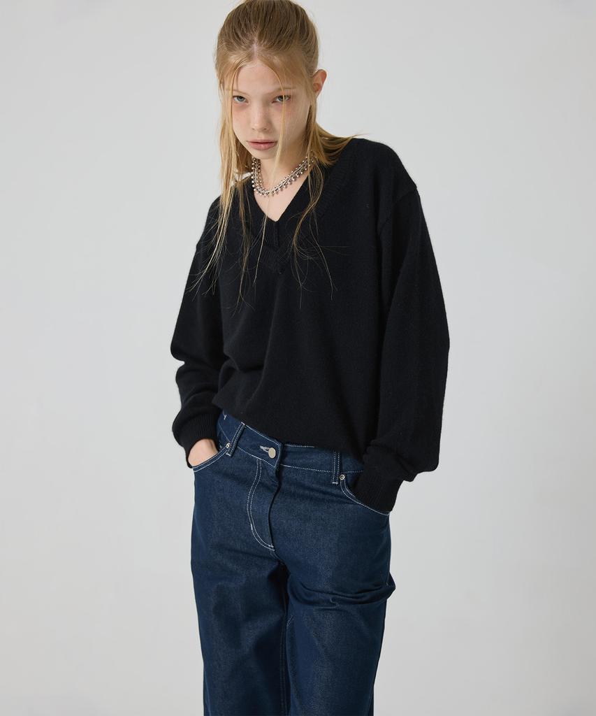 Yusentig Double V-Neck Knit Black Ak5Ap66410