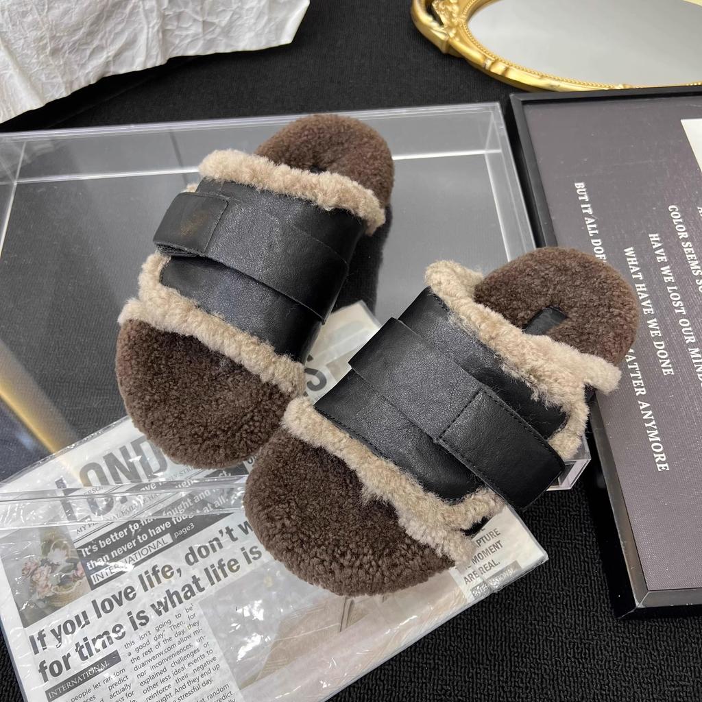 European autumn and winter wool shoes niche design lamb wool high-end sense thick sole outer wear retro belt buckle cotton slippers women