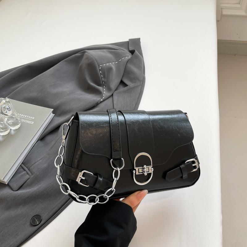 Summer new Spice Girl locomotive armpit bag fashion lock shoulder messenger bag simple handbag