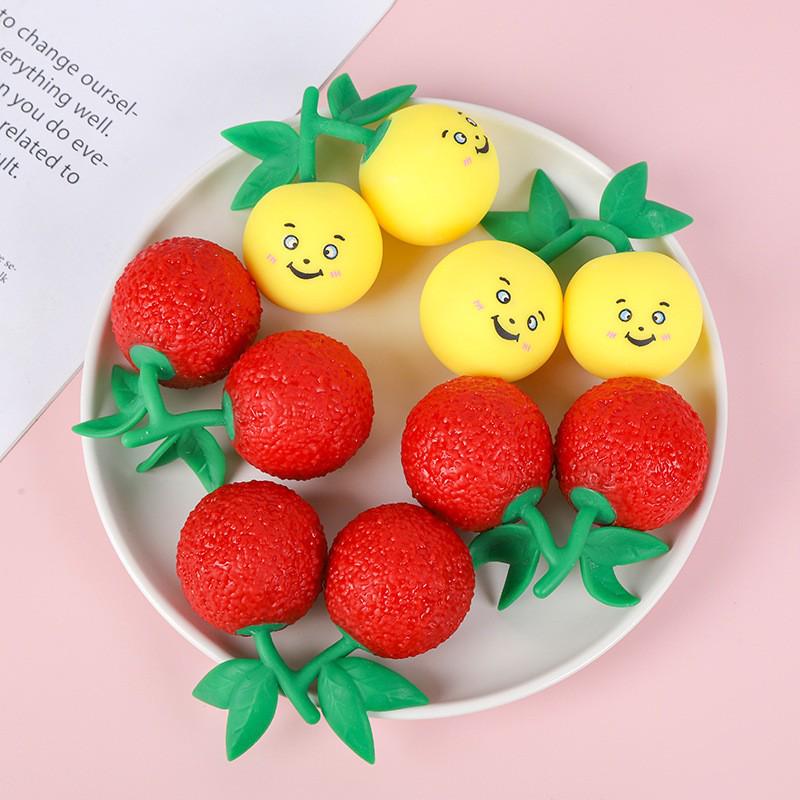 

Креативная игрушка для снятия стресса - Симуляция фрукта Янмей Мучной шарик Glowing Loquat