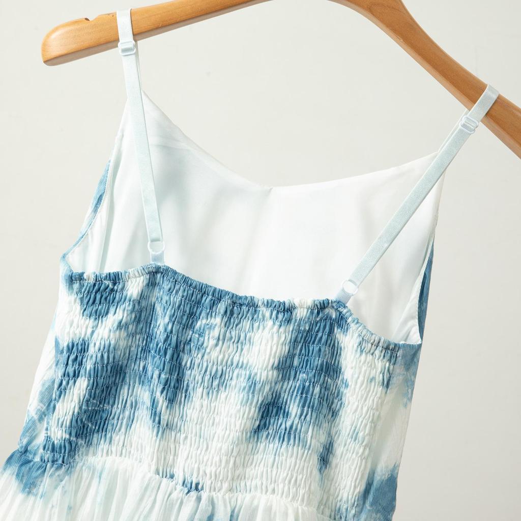 Yunnan Tie-Dye Bowknot Summer Dress – Stylish, Waist-Cinching, Slimming Vacation Wear with Spaghetti Straps