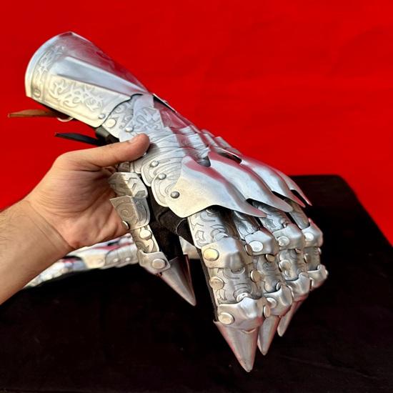 Medieval Nazgul Etching Gloves Set Pair Of Gothic Gauntlet Gloves Halloween Costume Role Play Cosplay Costume Gauntlets