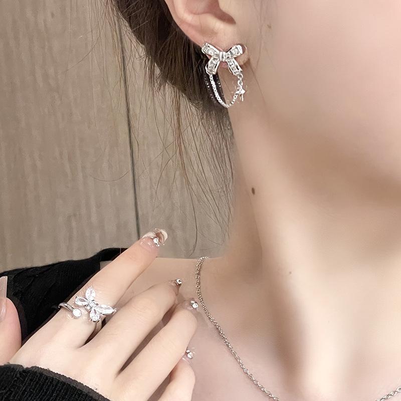Niche Design Ring Cold Wind Slightly Inlaid Zircon Bow Necklace High-End Light Luxury Stud Earrings Set