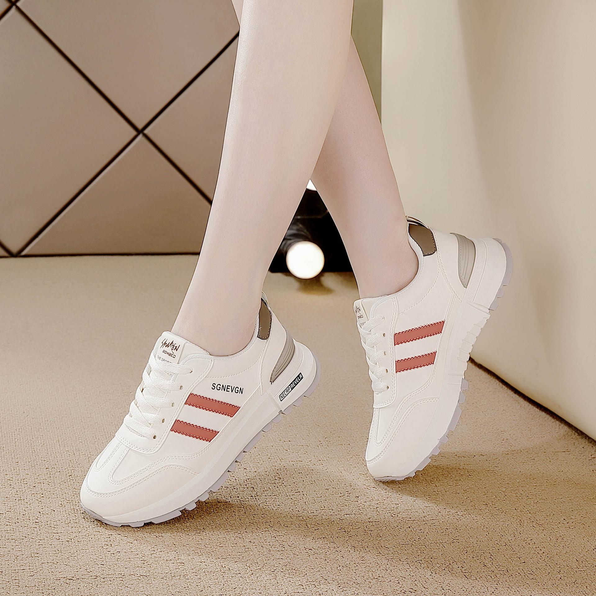 

Step on shit sneakers women s 2025 autumn new Korean version of versatile soft sole non-slip casual Forrest Gump running shoes women 42