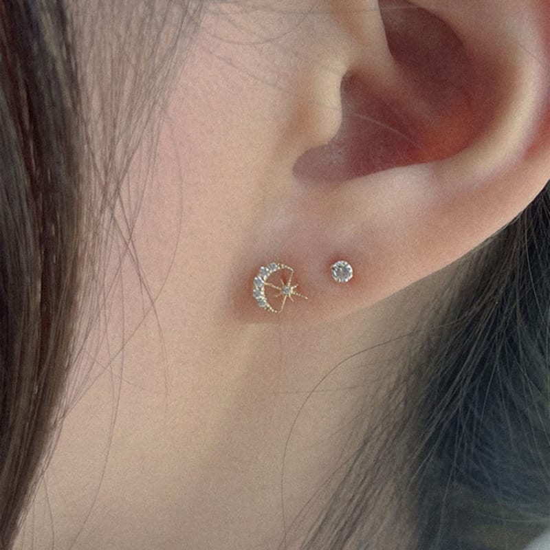 Youngglow 14k Moon & Star Piercing