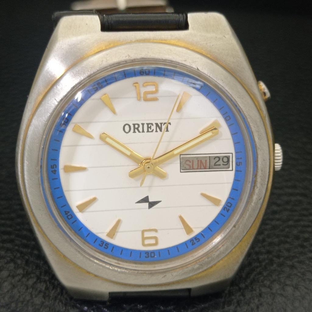 AUTOMATIC VINTAGE ORIENT 46941 JAPAN MENS WHITE COLOR DIAL WATCH a700162-5 R201-a700162