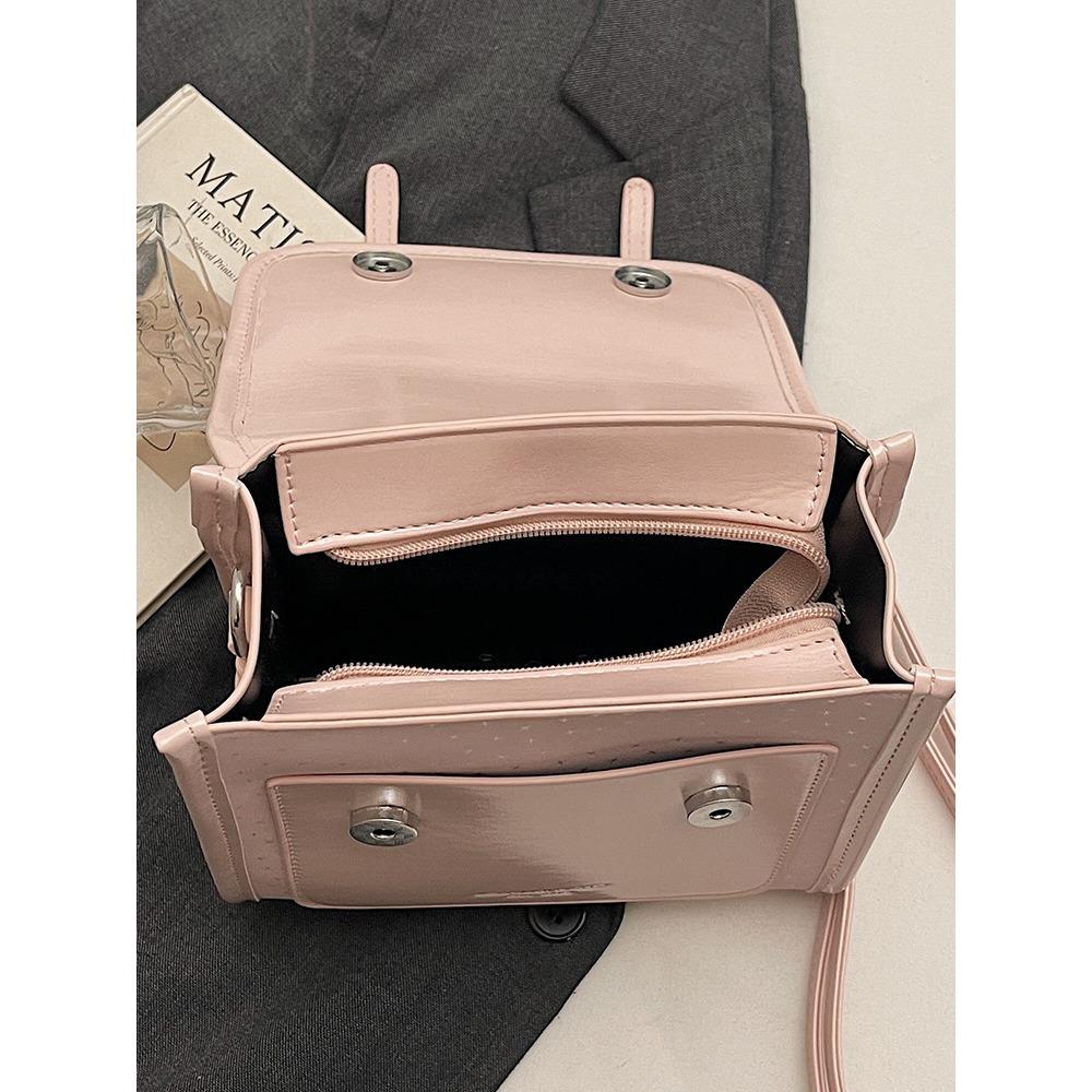 2026 new Korean version of ins retro backpack bag women's fashion texture shoulder bag commuter casual small backpack