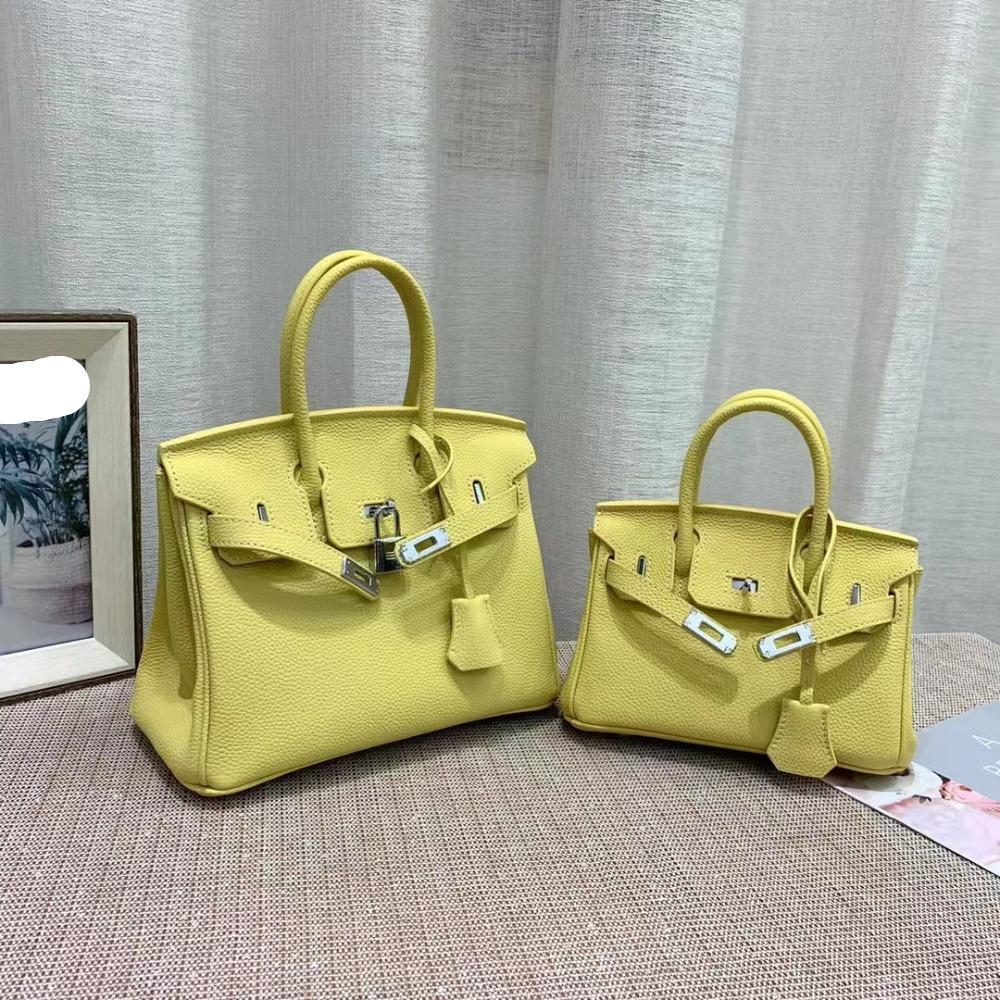 

Маленькая женская сумочка, сумка Platinum, сумка из коровьей кожи, бонус к паре, женская сумка из натуральной кожи с верхним слоем Togo, сумка через плечо из натуральной кожи 25x13x19cm жёлтый