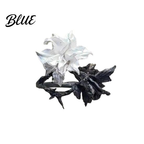 Flower Shape Ring Women Black And White Contrast Color Stramonium