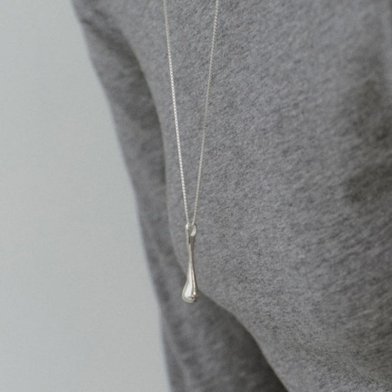 NORMALLEE [Silver 925] Melting Drop Necklace (Silver)