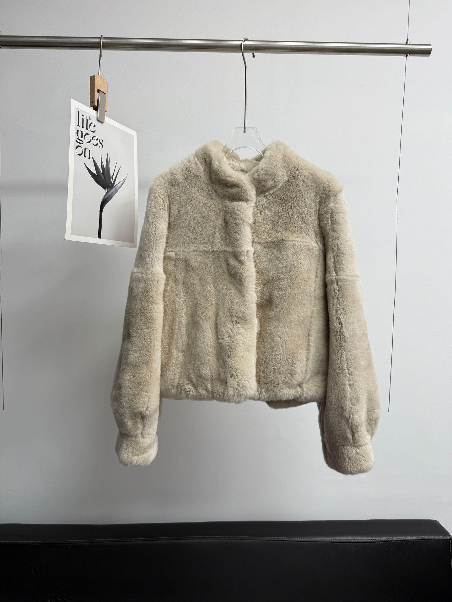 

2025 Осень/Зима Высококачественная куртка из меха кролика рекс с воротником-стойкой для женщин - Молодежный, повседневный стиль. Large