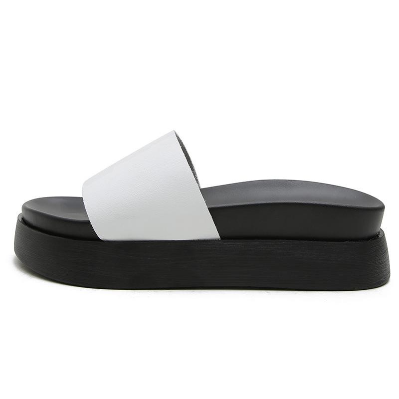 

Кожаные маффины толстая подошва маленький размер 313233 крутые тапочки женские носят 2025 новая летняя мода интернет-знаменитость пляжная обувь 31