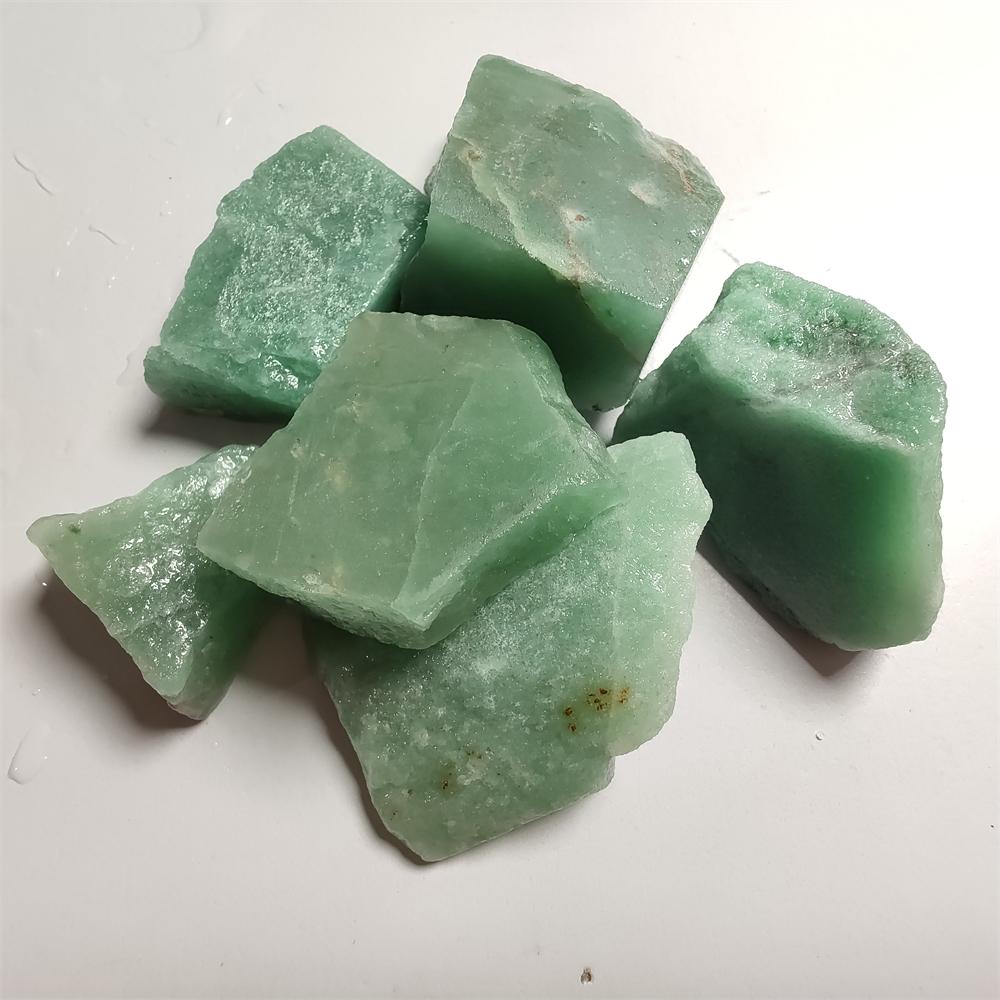 Natural Gerrn Aventurine Crystal Quartz Fengshui Healing Stone Gem Stone Home Christmas Decoration Stone DIY Crafts Jewelry