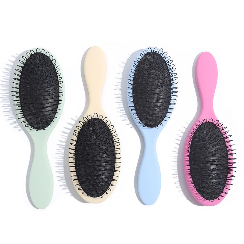 

Matte Finish Wig Care Brush with Ring Tooth for Extensions розы красного