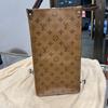[Tweedehands] Louis Vuitton Onthego GM 'Bruin Monogram Canvas/Bruin Monogram Reverse Canvas' - Zeer Goed #1MX8MJX
