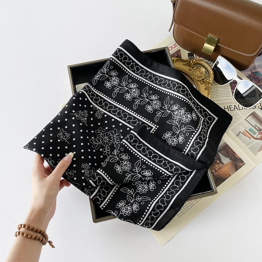 Retro Cotton and Linen Small Square Scarf Herringbone Silk Scarf Versatile Square Scarf Belt Silk Scarf Clothing with Neck Scarf