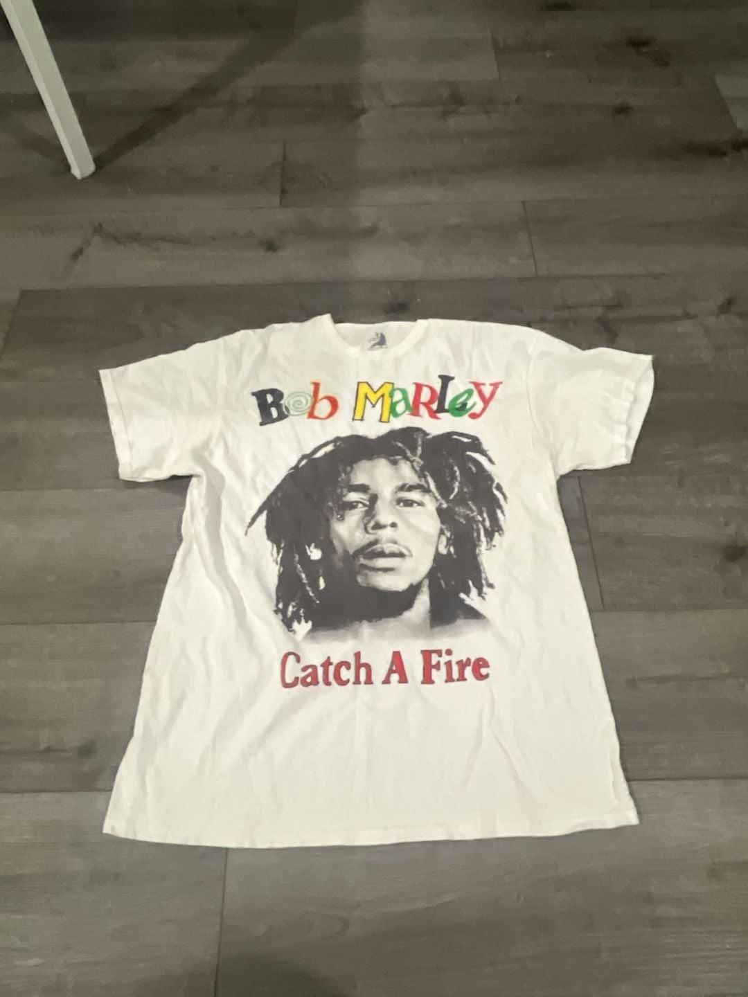 Zion Rootswear Bob Marley Catch A Fire Graphic T-Shirt Unisex T-Shirt S