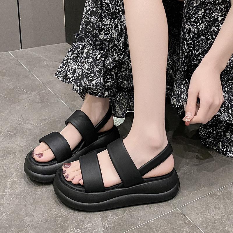 Thick-soled one-word beach shoes 2024 summer new round head one-pedal comfortable simple height-increasing cool slippers Roman shoes