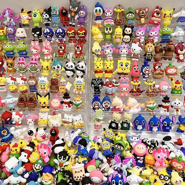 

Трендові іграшкові фігурки: Нічний ринок Брелоки, Підвіски, Подарунки для студентів, Мультяшні прикраси, Маленькі іграшки 4-6 cm, 15-20 g