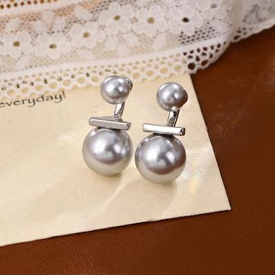 Pendientes elegantes de perla con temperamento: Diseño francés minimalista, ligero y lujoso con aguja plateada para mujer