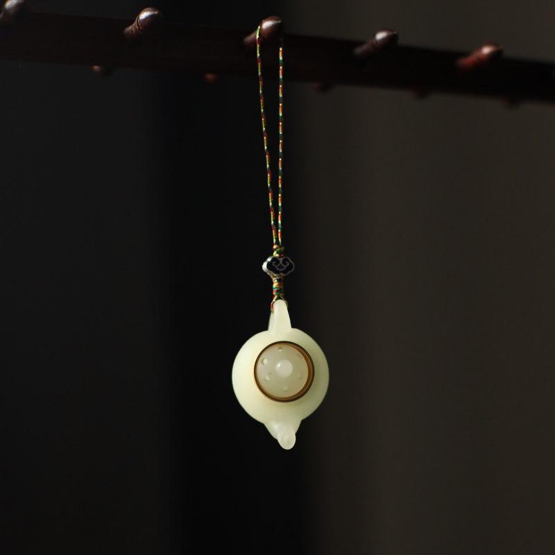 Auspicious Fluorite Cloud Luminous Handle Pot Pendant