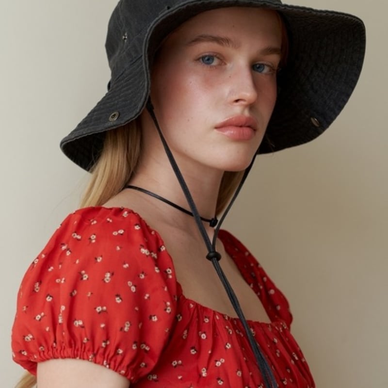 

ЛЮБИ МЕНЯ МОНСТР Панама Ведро Долина_Черный BLACK