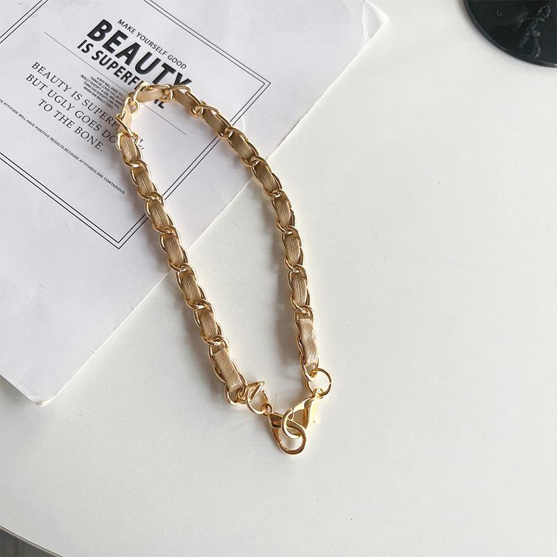 Leichter Luxusstil Hochwertiges Mobiltelefon Tragbare Kette Lanyard Galvanisierte Xiaoxiangfeng Handy-Lanyard Ist für Alle Modelle Anwendbar