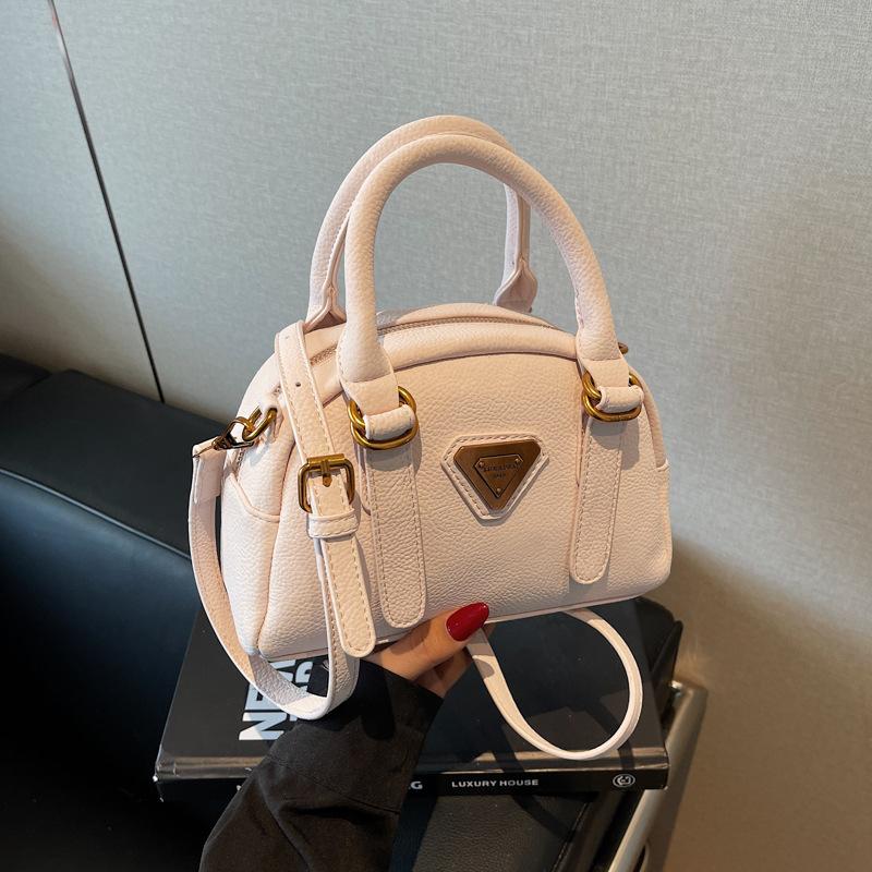 This Year's Popular Bags, Women's 2025 New Trendy Portable Pillow Bags, High-end Versatile Shoulder Bags, Messenger Bags.