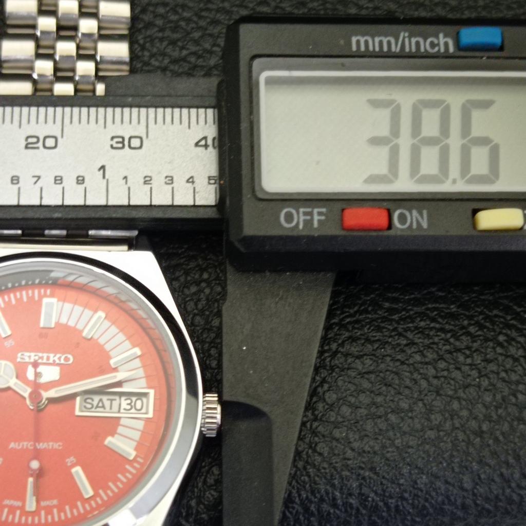 AUTOMATIC VINTAGE REFURBISHED SEIKO 5 6309A JAPAN MENS RED DIAL WATCH a440882-4
