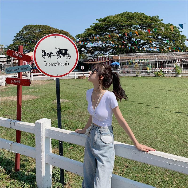 Short-sleeved T-shirt for Women In Summer New Deep V-neck Wear Low-cut Korean Slim Navel-exposed Short Student Top