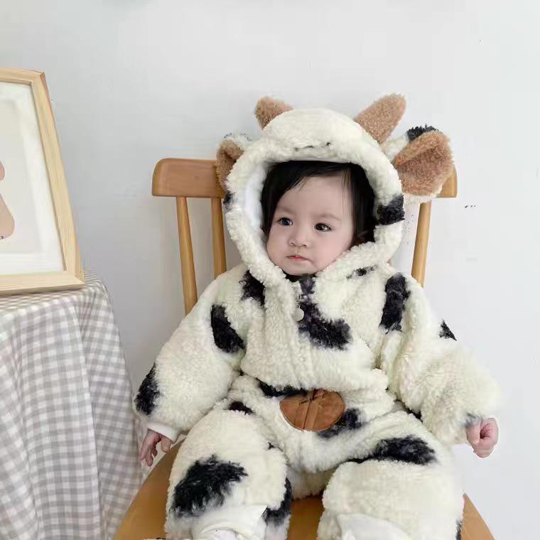Adorable Cow Winter Romper - Cozy Lamb Wool for Newborns