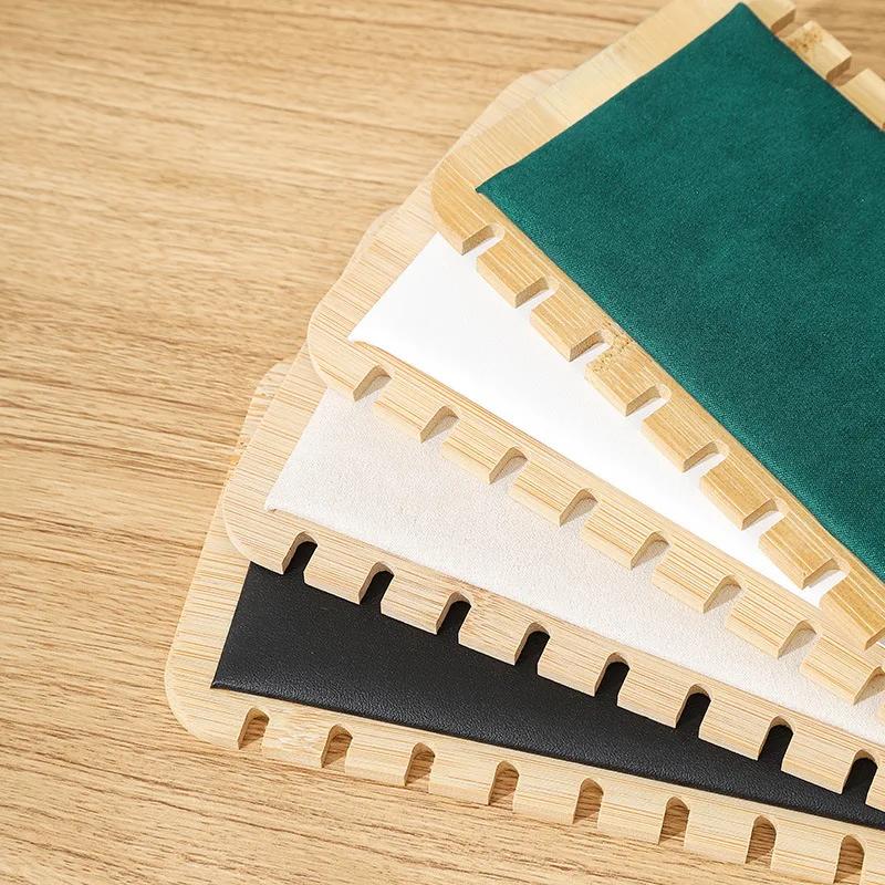 Módní dřevěný stojan na náhrdelníky s velkou kapacitou, stojan na přívěsky, náramky, kotníky, dlouhé řetízky, šperky, úložný stojan, pultový vitrínový rekvizita