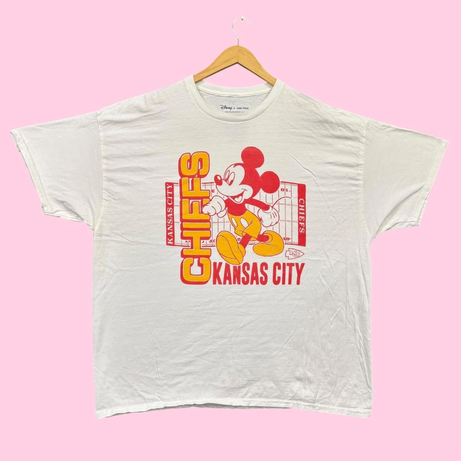 

Disney x NFL AFC West Kansas City Chiefs Oversized Tee XL L