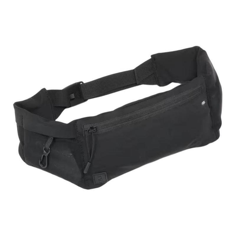 

DECATHLON Comfortable Lightweight Running Zipper Closure Outdoor Bag Polyester Black Unisex Couple Model чёрный