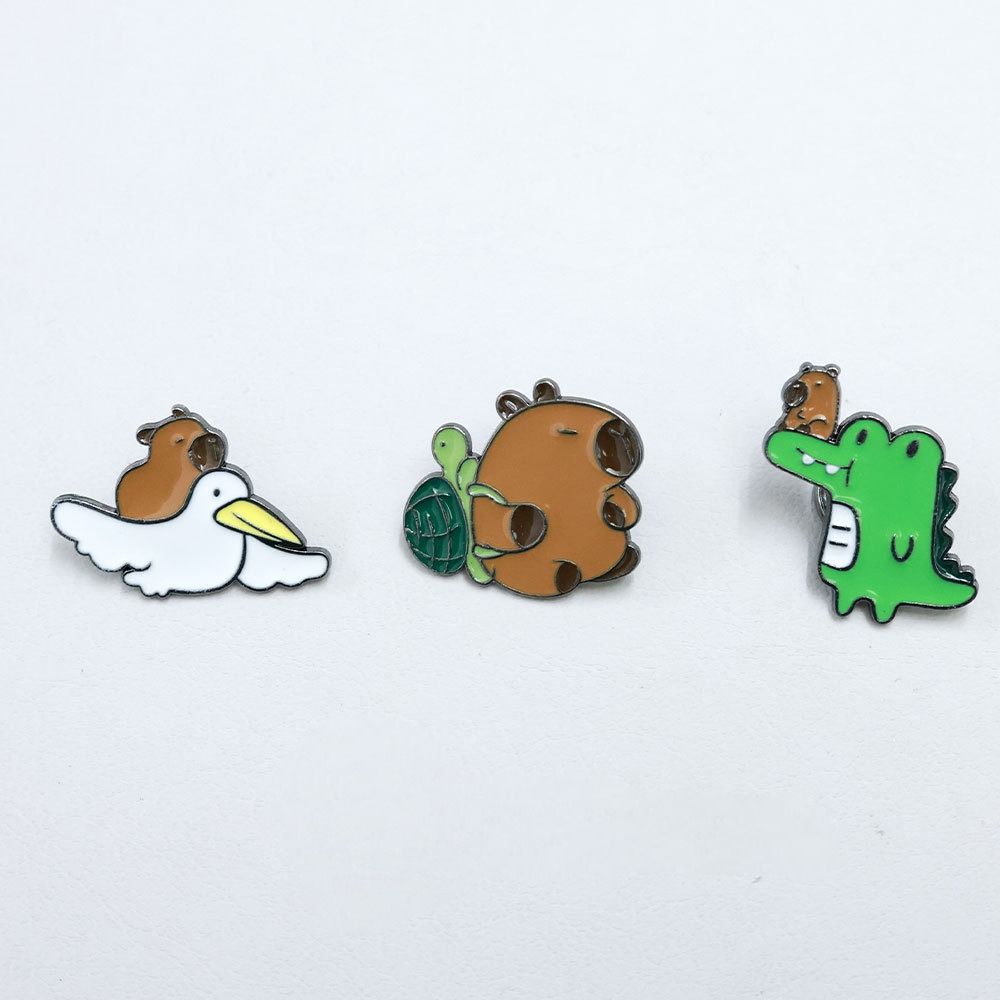Zinc Zinc Alloy Capybara Brooch Duck Cartoon Pin Simple Animal Badge  Children's Day Gift