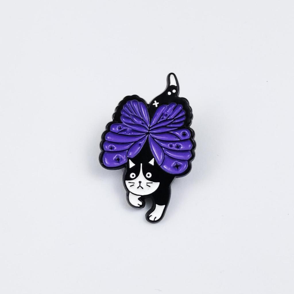 Funny Cartoon Butterfly Wing Cat Brooch: Versatile Metal Animal Badge with Drip Oil for Backpack Accessory