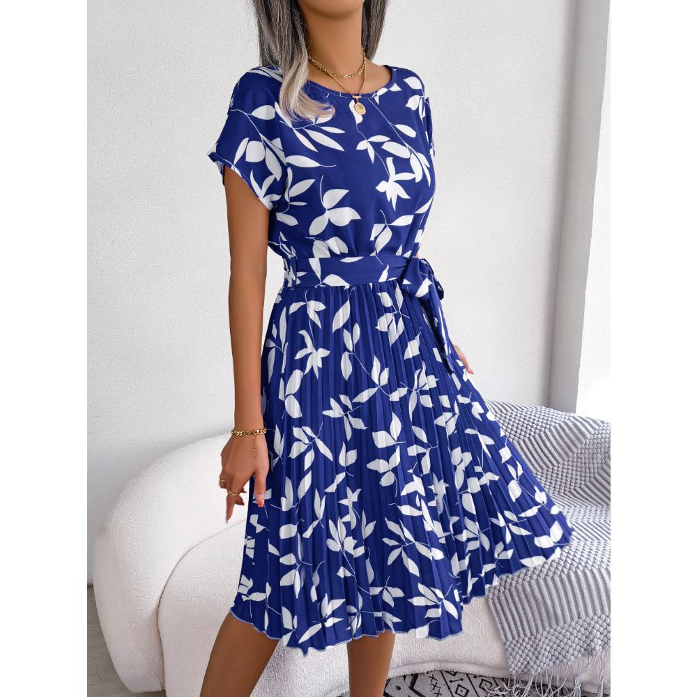 Ins Spring and Summer Casual Short Sleeved Pleated Dress Women's Fashion Versatile Trendy Commuting