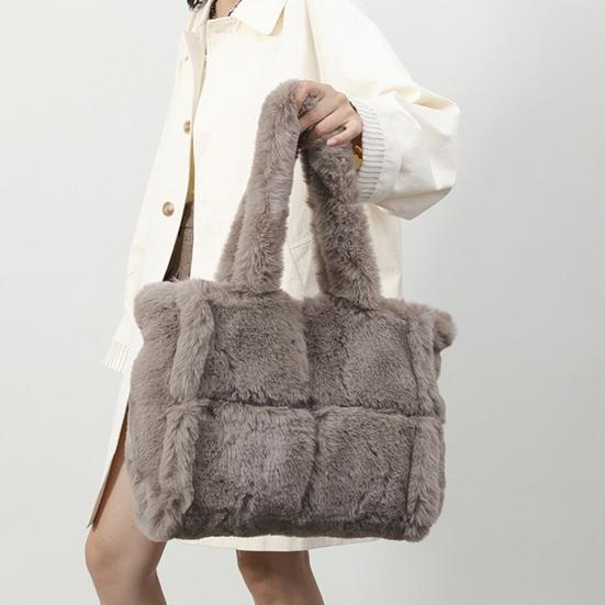 Fluffy Shoulder Bag Women Plush Handbag Fuzzy Tote Large Capacity Furry Purse for Daily