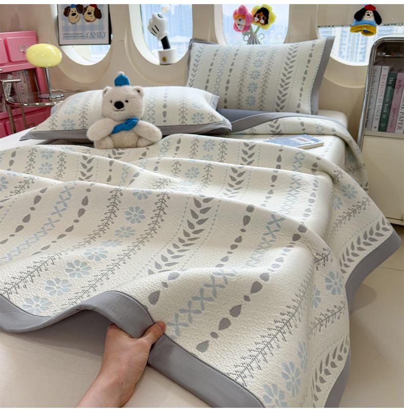 Ice Silk Cooling Bed Sheet Set: Soft, Air-Conditioned, Machine-Washable Mat for Single Person - A-Class Mother and Baby Grade.