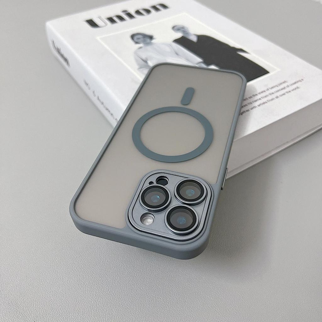 Magnetic Matte Translucent Armor Case For For Iphone 17 16 1 14 13 12 11 Pro Max Plus Air 16e For  Wireless Charge Cover