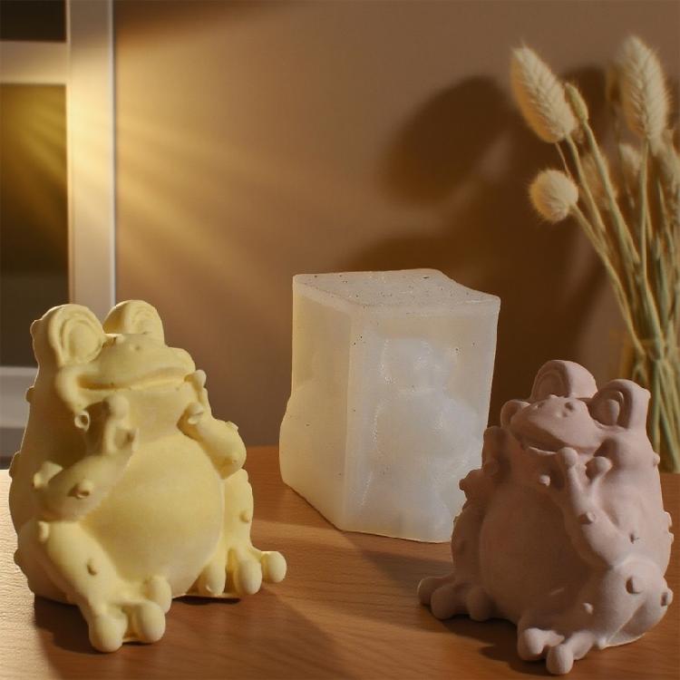 Flexible Frogs Shaped Silicone Mould With Detailed Texture Ideal For Handmade Candle Soaps Craft Easy Demolding