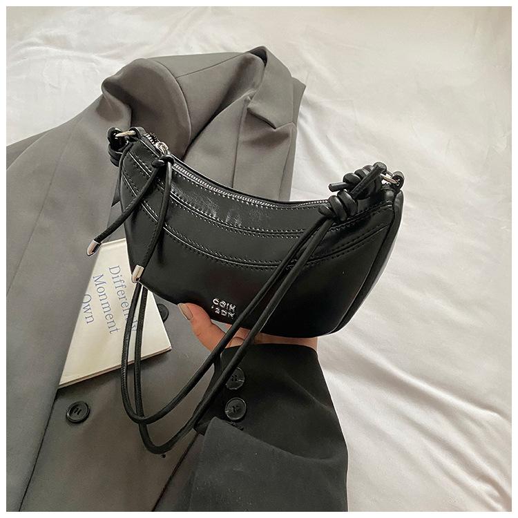 Simple and trendy underarm dumpling bag women's 2025 spring Korean version fashionable versatile shoulder bag niche high-end women's bag