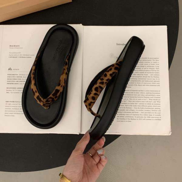 

Fashion Slippers Women Summer Shoes Increased Internal Pantofle Soft 2025 Round Toe Retro Mary Janes Shoes Women Increased Internal Sli 35