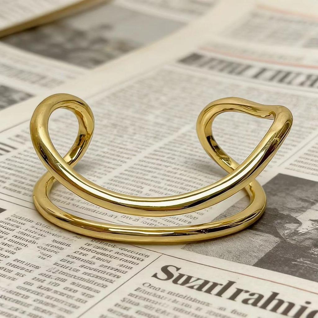 Europeisk Stil Dubbla Lager Öppen Metallarmring - Chic, Lyxig Design för Mångsidig Modestil