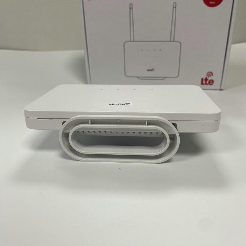 CP106 4G CPE Router: Wireless Card Slot, Mobile Network Router, WiFi Sharing.