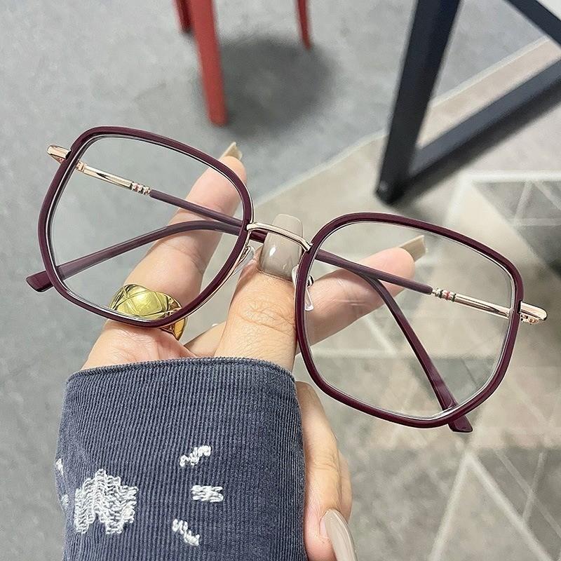 Anti Blue Light Flat Lens for Both Men and Women, Fashionable Metal Frame Glasses, Square Large Frame Flat Lens