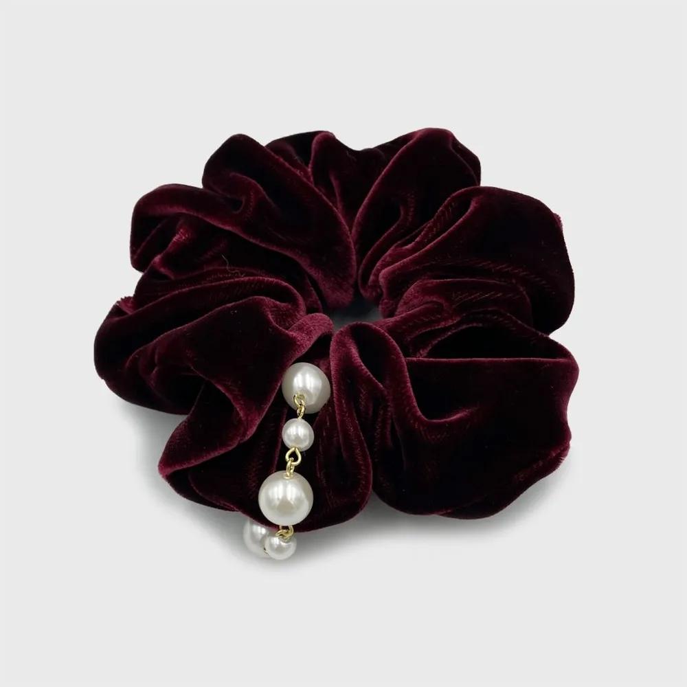 Pearl Velvet Scrunchie JP-21-018S