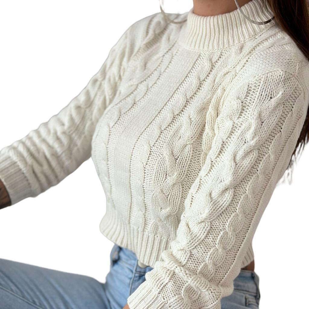 Modny ciepły sweter damski krótki crop półgolf damski warkocze ecru xl
