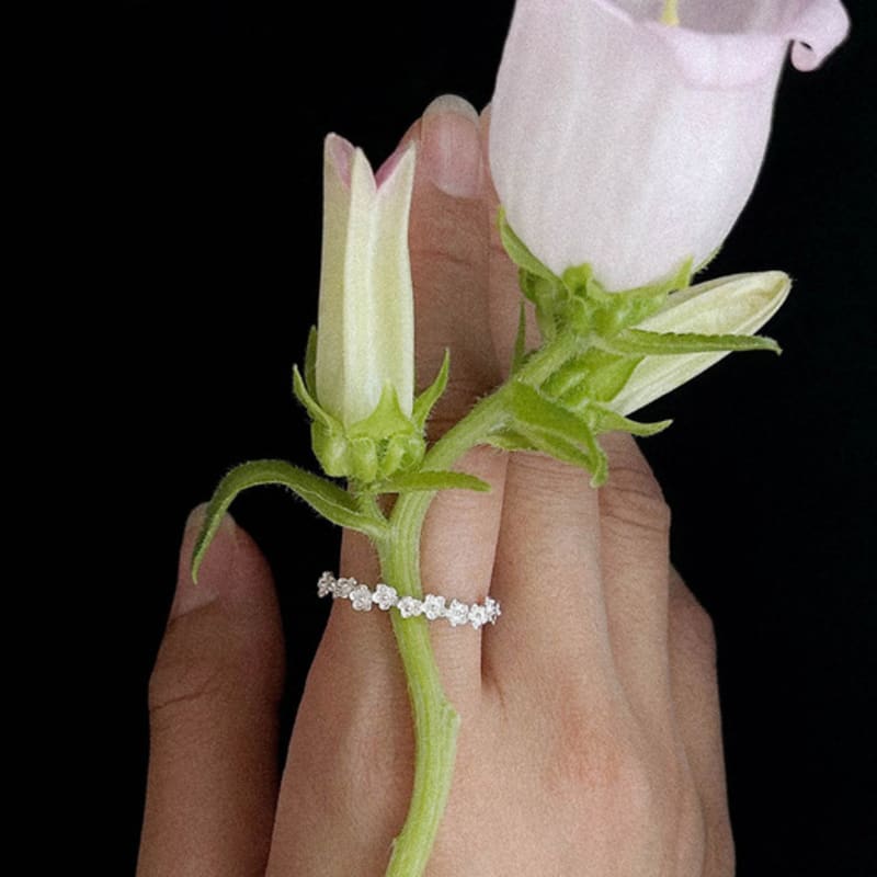 Baked Alaska Mini Flower Bouquet Ring 03